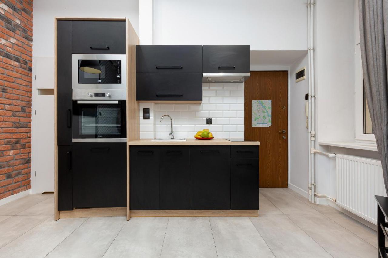 Downtown Studio Apartment Poznanska By Renters Varşovia Exterior foto