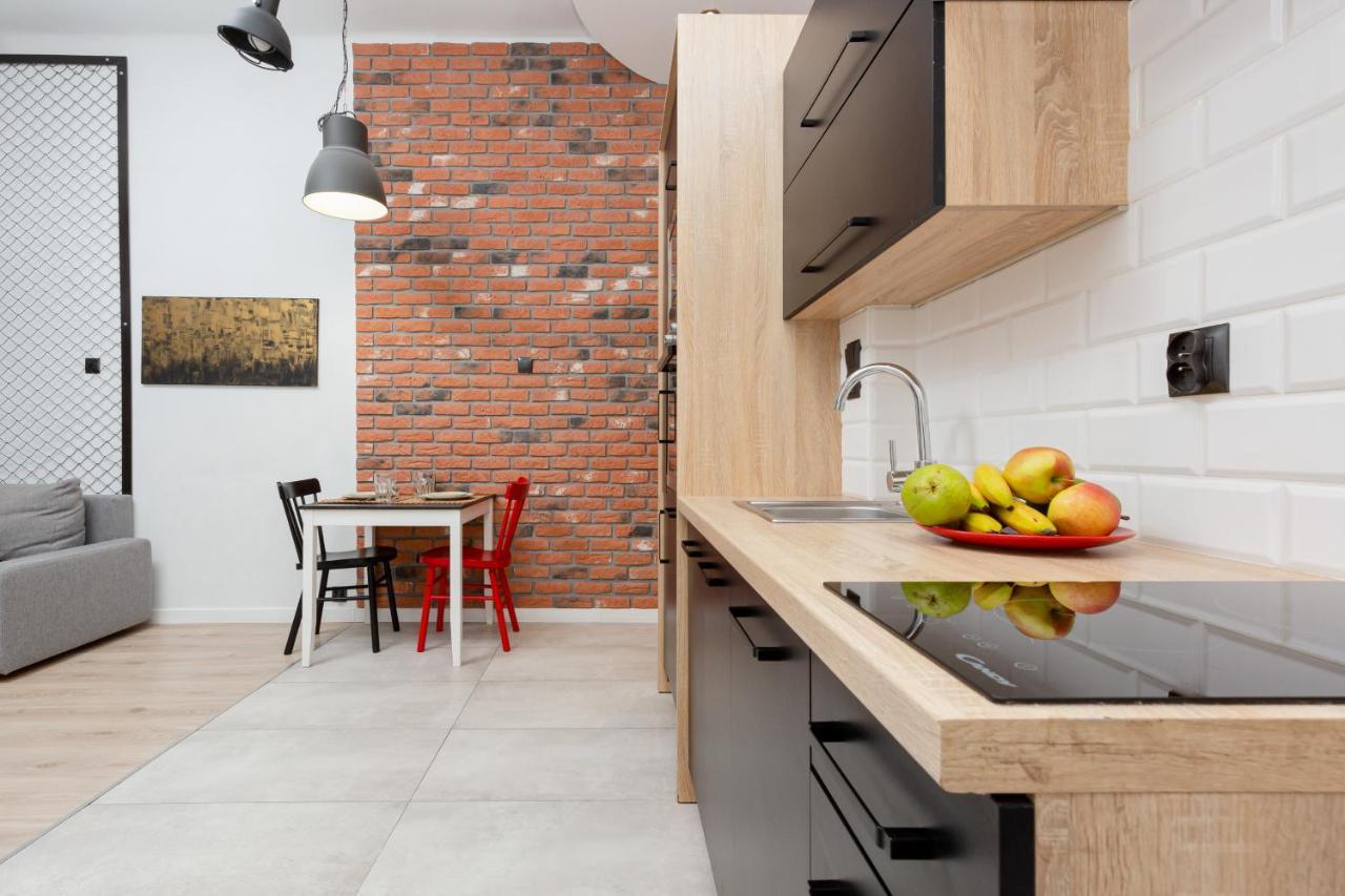 Downtown Studio Apartment Poznanska By Renters Varşovia Exterior foto